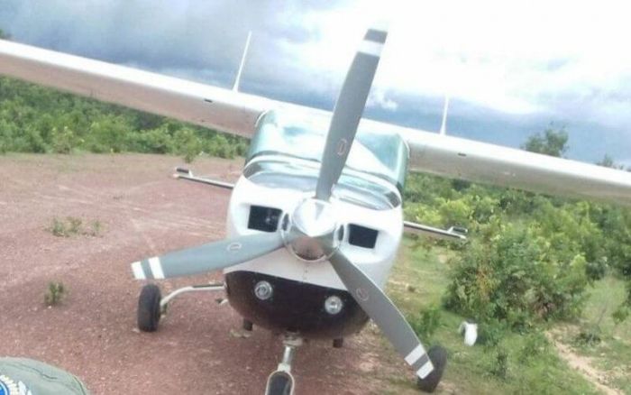 Un avion servant à transporter de la drogue