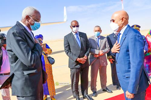 Le président de la transition malienne en visite officielle à Nouakchott
