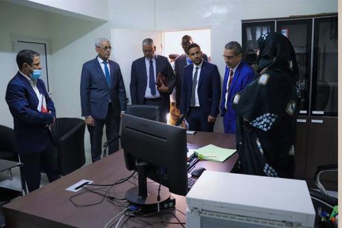 Le ministre de l'Hydraulique s'informe de services centraux du département