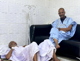 Des personnalités politiques, militaires et diplomatiques au chevet de Saleh Ould Hanena