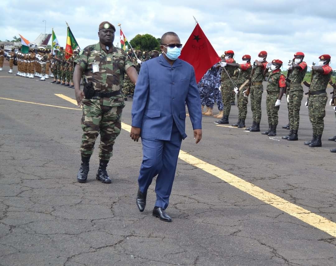 Jeune Afrique : les présidents invités à la fête nationale de Guinée-Bissau?