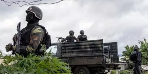 Le Cameroun signe un accord militaire avec la Russie