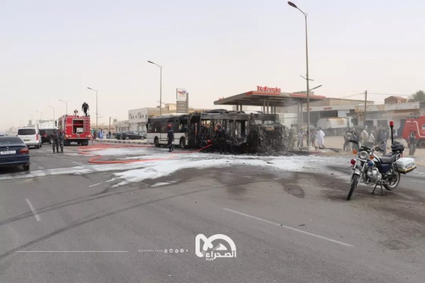 Un incendie embrase un bus universitaire sans faire de victime  ..Photos