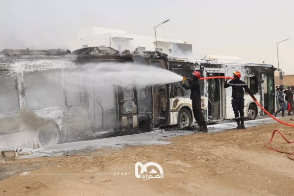 Un incendie embrase un bus universitaire sans faire de victime  ..Photos