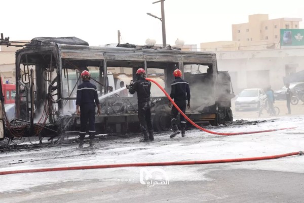 Un incendie embrase un bus universitaire sans faire de victime  ..Photos