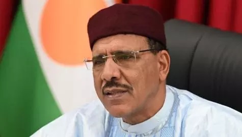 Niger : Le président déchu Bazoum a tenté de fuir, en vain, dit la junte