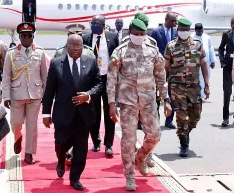 Soldats ivoiriens: arrivée à Bamako d'une mission de médiation de la Cédéao