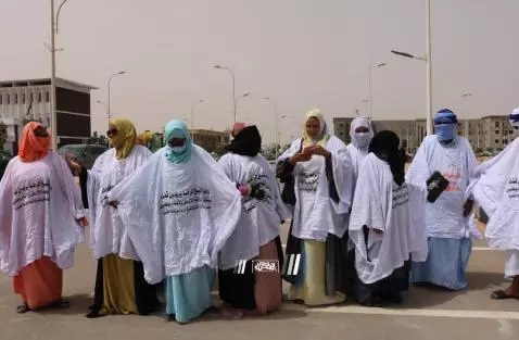 Les créancières de Cheikh Ridha manifestent pour exiger le règlement de leur dossier …Photos