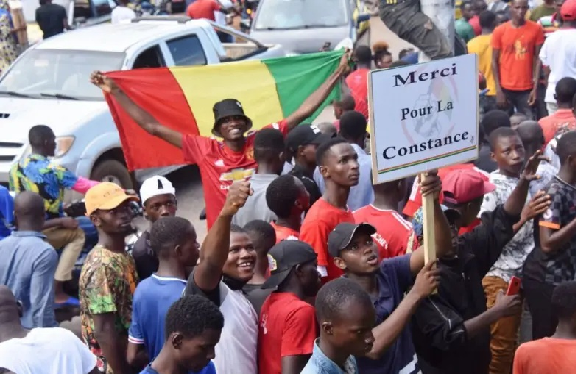 Guinée : la junte dissout 40 partis politiques dont des formations d’opposition