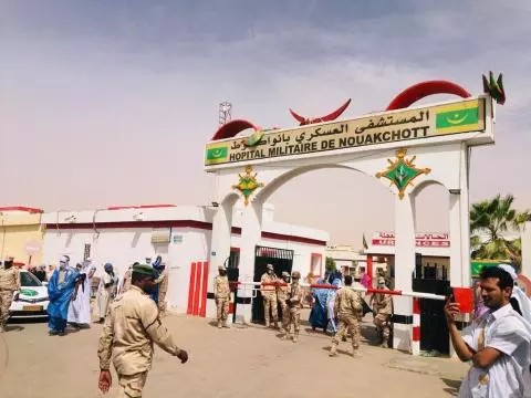 Le président Ghazouani se rend au chevet de l’orpailleur miraculé Hamoud