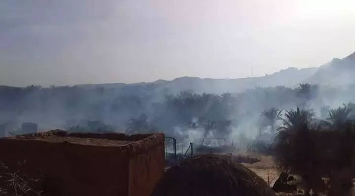 Un énorme incendie fait des ravages dans l’oasis de MHaireth  …Photos