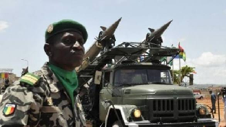 Mali : des hommes armés tuent plus de 40 civils dans le nord-est
