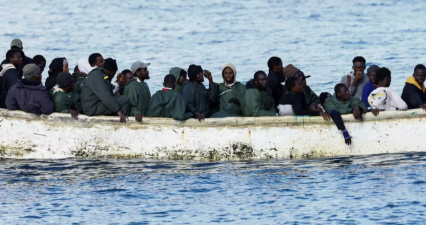 Sénégal: un pêcheur sauve 112 migrants d'une embarcation à la dérive partie de Gambie