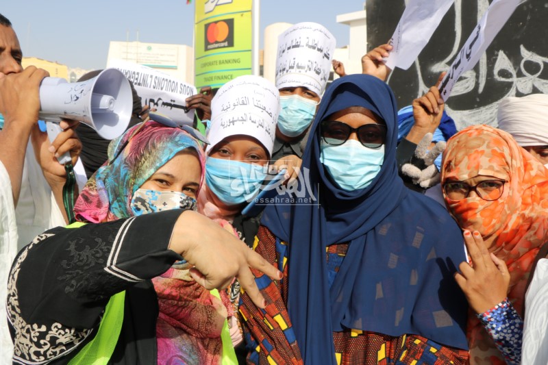 مقدمو خدمة التعليم يتظاهرون أمام وزارة التهذيب ـ (المصدر: الصحراء)