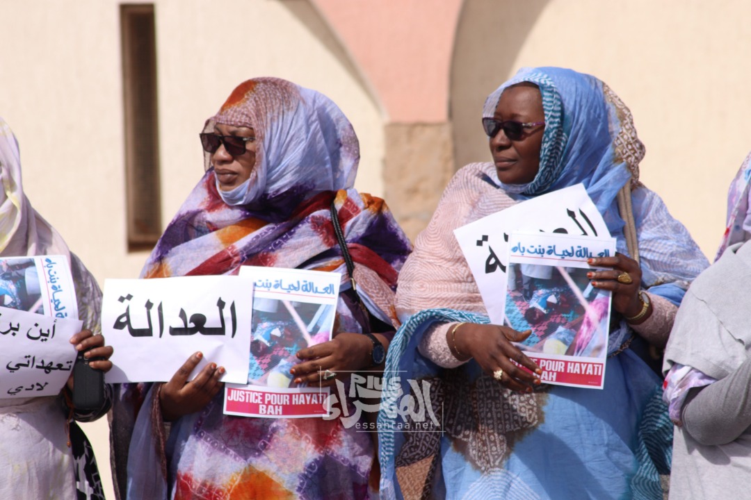 وقفات احتجاجية أمام الرئاسة (المصدر: الصحراء)