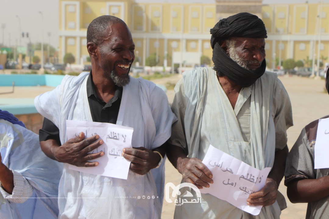 وقفة احتجاية لحراس كاكين أمل المفصولين ـ (االمصدر: الصحراء)