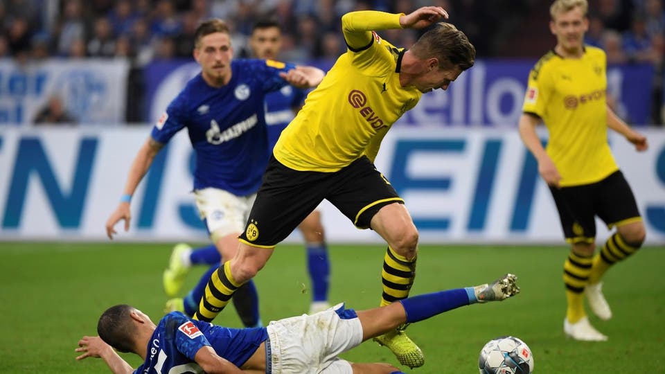 لقاء الذهاب بين الفريقين