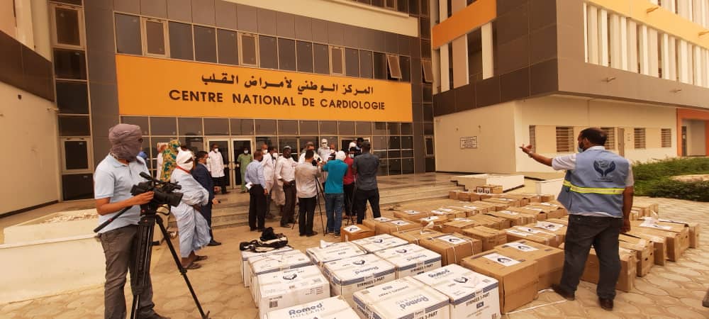 خيرية شنقيط فارما تقدم مساعدات طبية وعينية