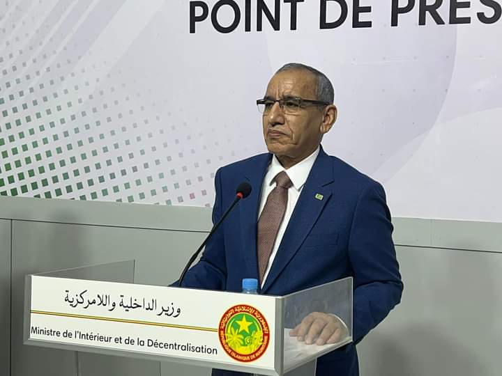 وزير الداخلية محمد أحمد ولد محمد الأمين