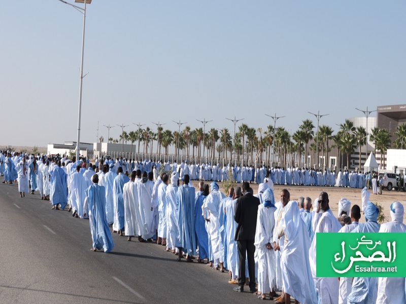 طوابير طويلة في محيط قصر المؤتمرات المرابطون - الصحراء