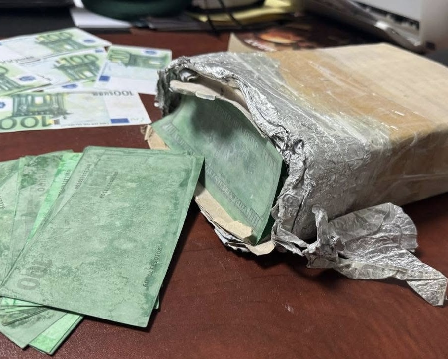 جانب من المحجوزات المضبوطة لدى العصابة- الدرك الوطني