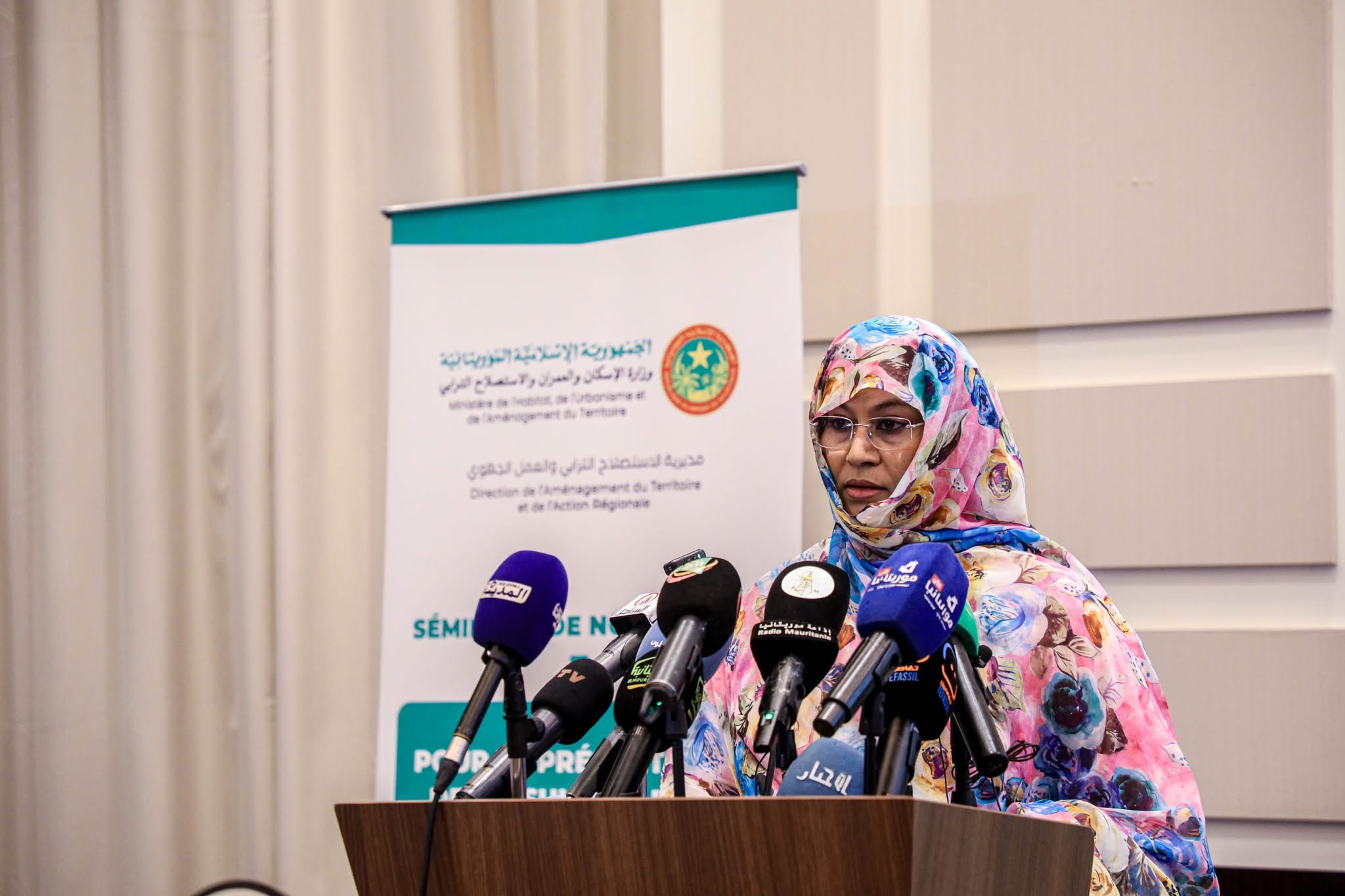 وزيرة الإسكان الناها منت حمدي ولد مكناس