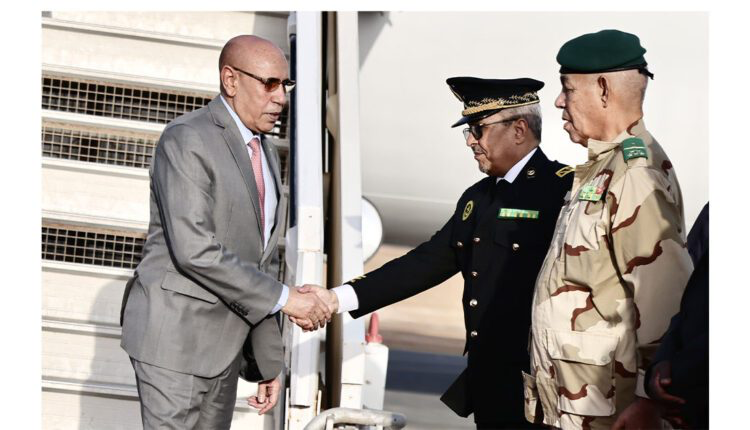 الرئيس غزواني لدى وصوله إلى مدينة نواذيبو