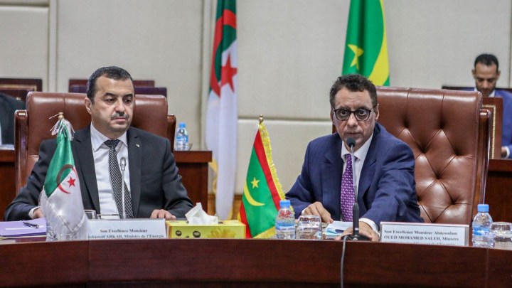 جانب من توقيع الاتفاقية- المصدر (انترنت)