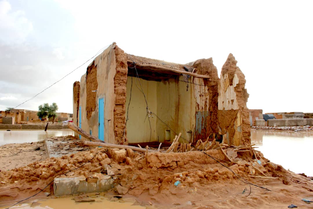 زعيم المعارضة يزور المناطق المتضررة من السيول ـ (المصدر: الإنترنت)
