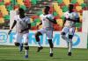 عناصر من المنتخب الوطني U17 خلال عملية الإحماء قبل المباراة- المصدر: FFRIM