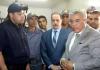 مدير الجمارك الجزائري خلال زيارته للمعبرين- الإذاعة الجزائرية