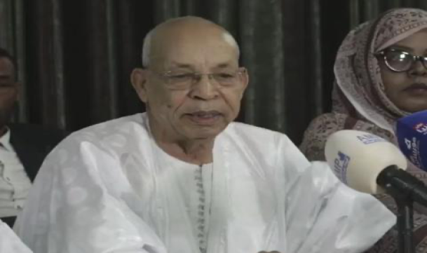 منسق الحوار موسى افال