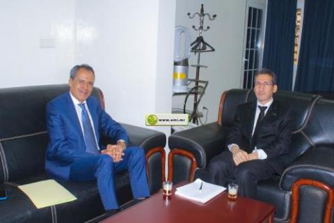 السفير المغربي في لقاء مع وزير المالية (المصدر: وما)