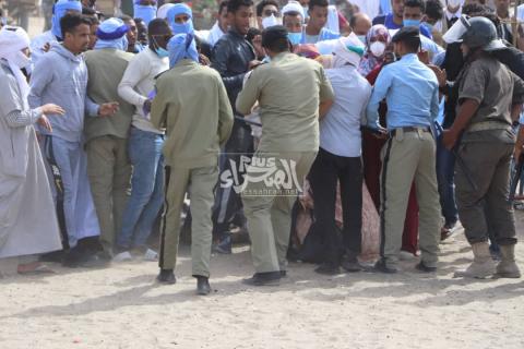 الشرطة تفرق وقفة احتجاجية للتنديد بإهمال  الراحل ولد احجور ـ (المصدر: الصحراء)