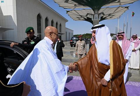 الرئيس غزواني خلال مغادرته لمدينة جدة