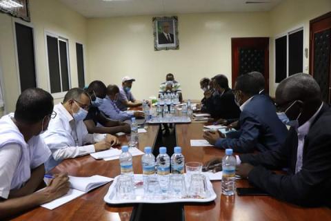 وزير المياه يجتمع بطاقم شركة المياه ـ (المصدر: صفحة وزارة المياه)