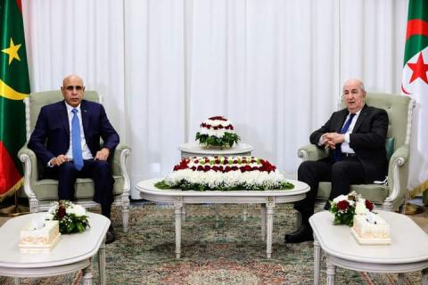 الرئيس غزواني خلال استقباله من طرف نظيره الجزائري- يناير 2022