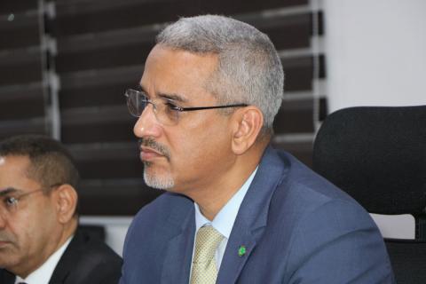 وزير المياه والصرف الصحي محمد الحسن ولد بوخريص