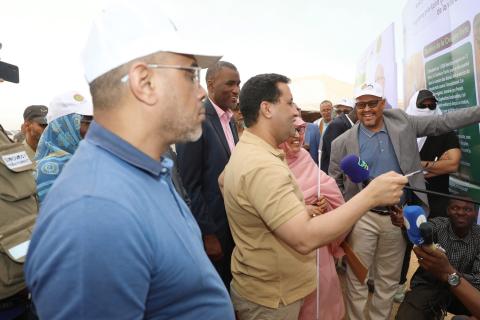 الوزير الأول خلال زياراته التفقدية اليوم لبعض مكونات برنامج تنمية نواكشوط