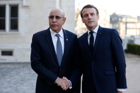 الرئيسان الموريتاني والفرنسي خلال لقاء سابق- المصدر (انترنت)