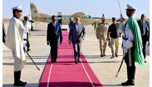 الرئيس غزواني لدى عودته إلى العاصمة نواكشوط قادما من مدينة أركيز- وما
