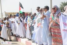 جانب من وقفة الأحزاب السياسية أمام السفارة الأمريكية في نواكشوط- الصحراء