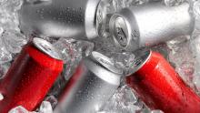 دراسة: تناول المشروبات الغازية المحلاة أو قليلة السعرات قد يزيد خطر الوفاة المبكرة (غيتي)