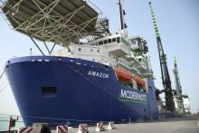 سفينة آمازون لدى رسوها في ميناء نواكشوط- صفحة وزارة البترول والطاقة بفيسبوك