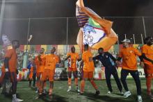 جانب من احتفالات لاعبي أفسي نواذيبو بعد التتويج بالدوري
