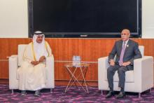 الرئيس غزواني خلال استقبال رئيس غرفة قطر في الدوحة