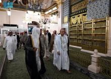 الرئيس غزواني خلال زيارته للمسجد النبوي