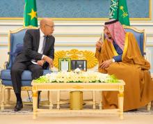 الريس غزواني مع الملك سلمان (المصدر: وكالة الأنباء السعودية)